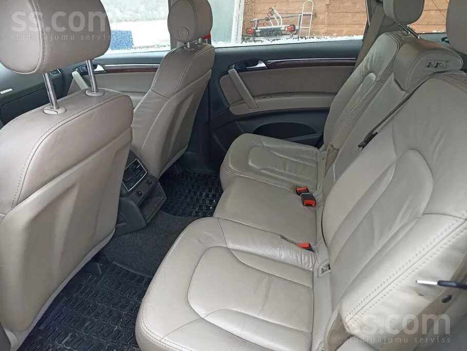 Audi Q7 2006 photo 2
