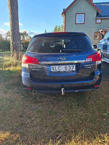 Subaru Legacy 2010 photo 4