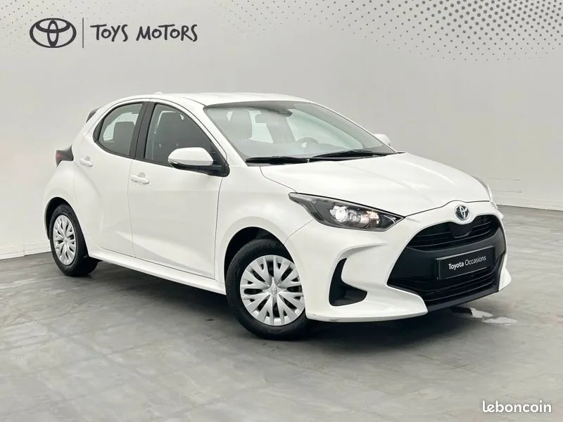 Toyota Yaris 2023 photo 5