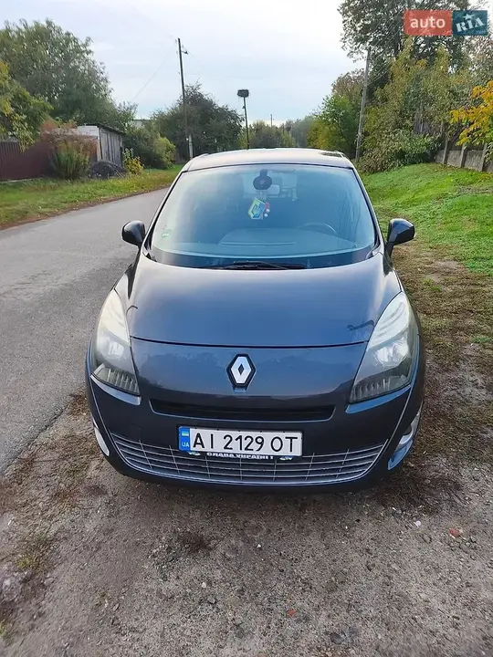 Renault Grand Scenic 2010 photo 4