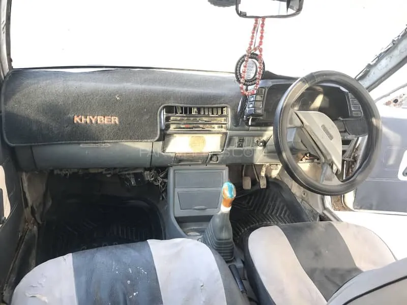 Suzuki Khyber