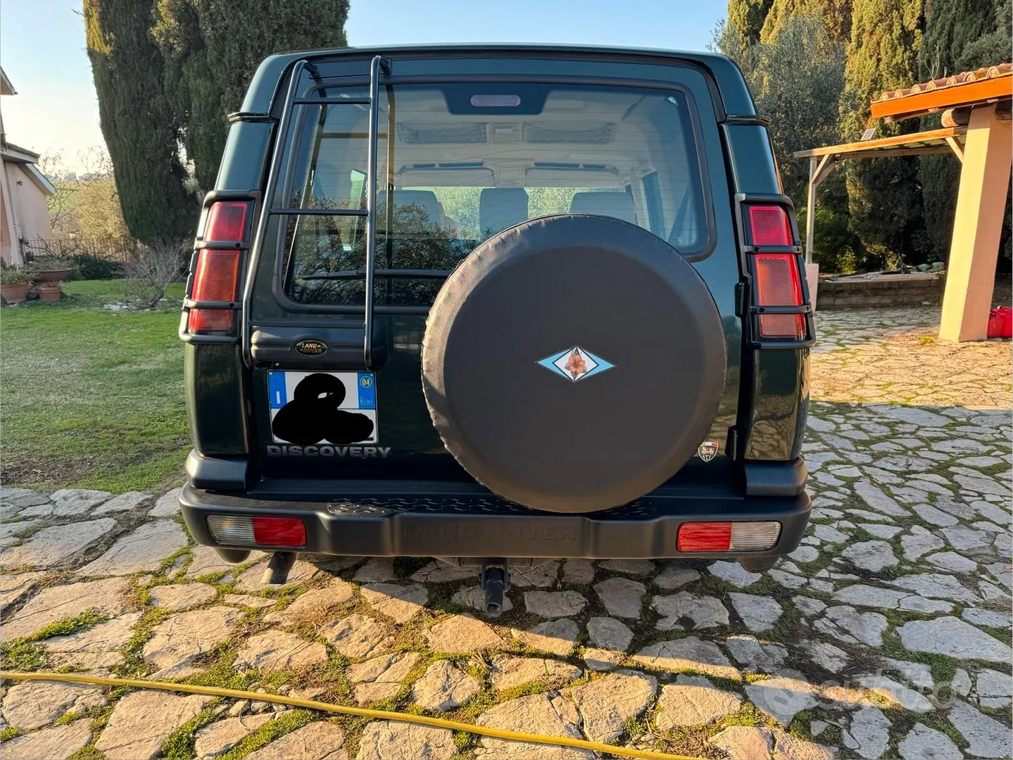 Land Rover Discovery 2004 photo 2