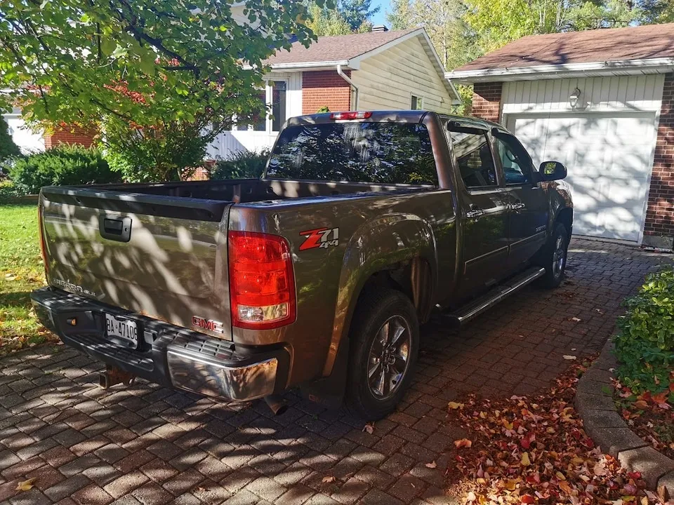GMC Sierra 1500 2013 photo 2