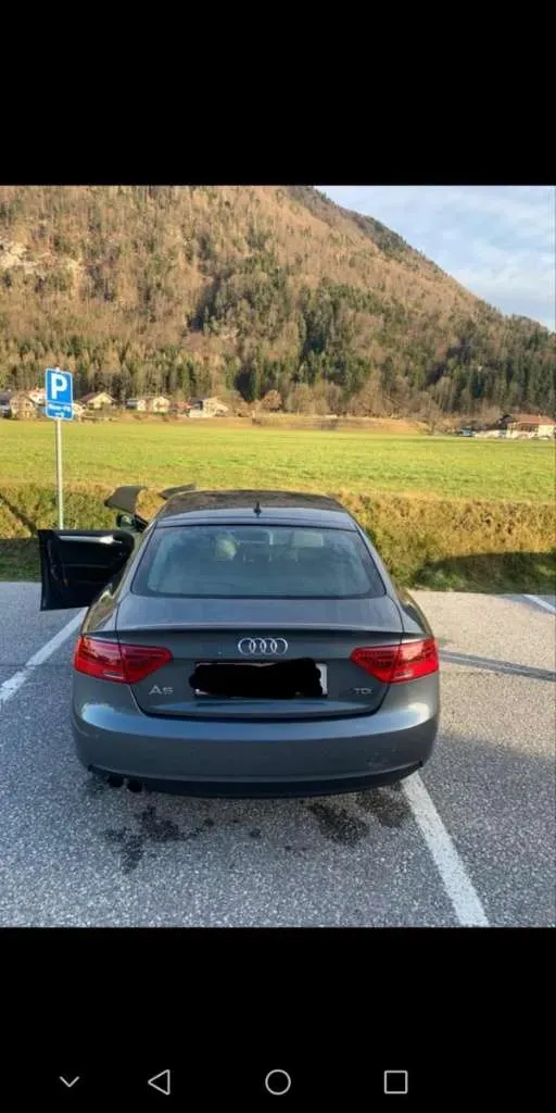 Audi A5 2011 photo 3