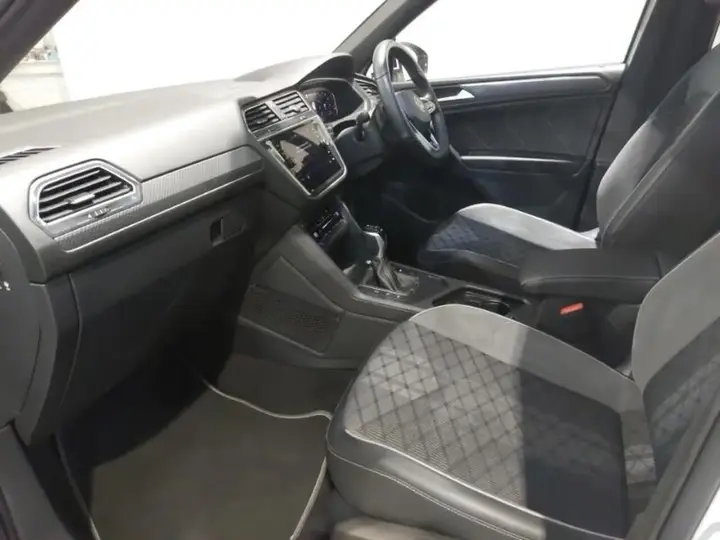 Volkswagen Tiguan Allspace 2023 photo 5