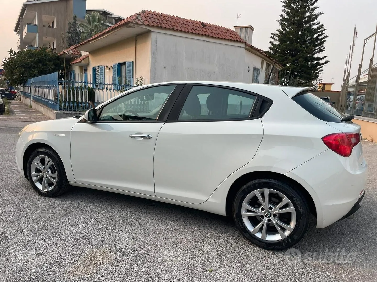 Alfa Romeo Giulietta 2014 photo 4