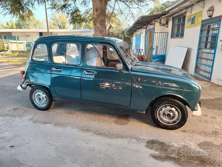 Renault 4