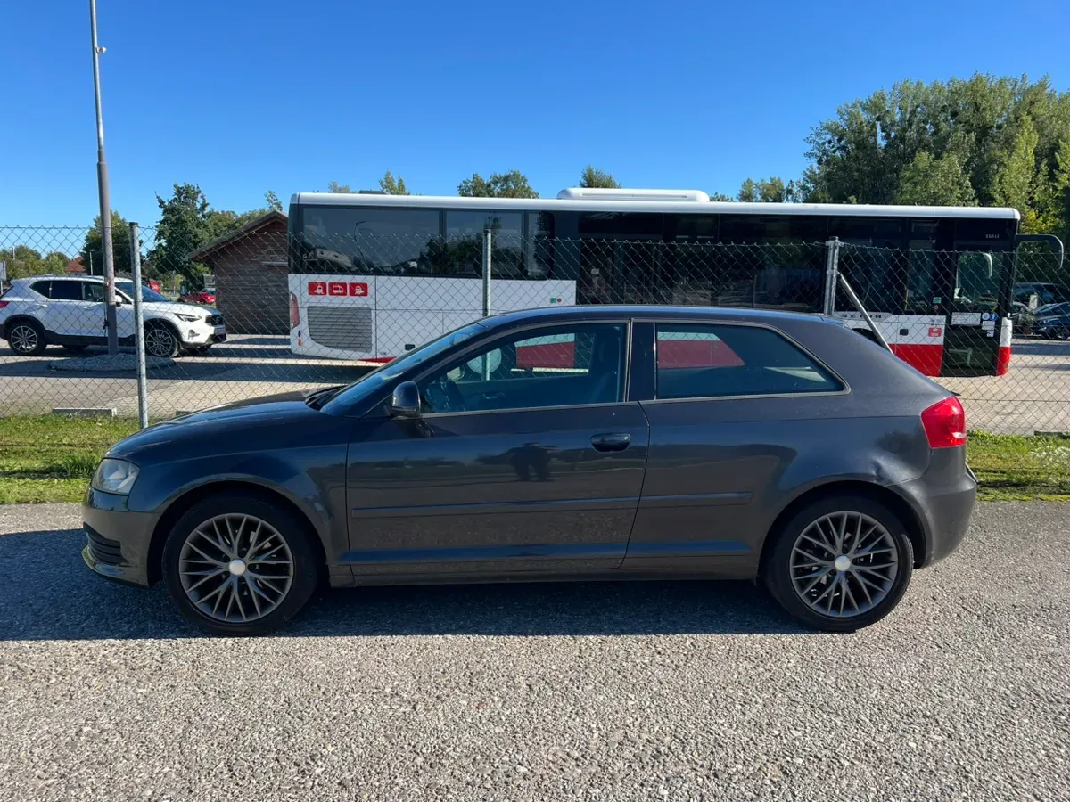 Audi A3 2009 photo 2