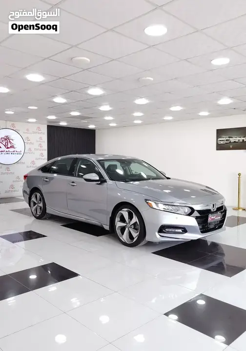 Honda Accord 2018 photo 2
