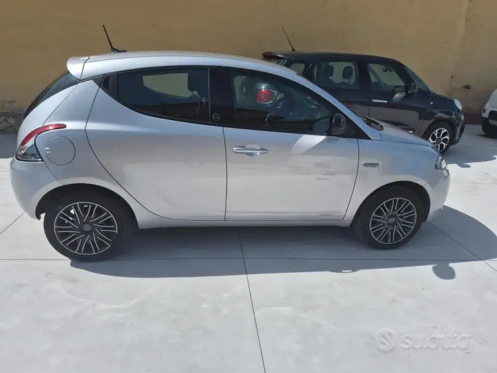 Lancia Ypsilon 2021 photo 3