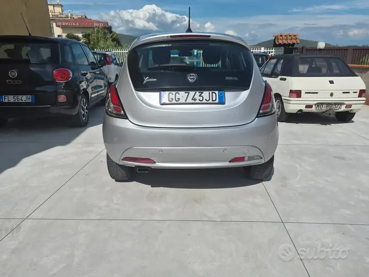 Lancia Ypsilon 2021 photo 2