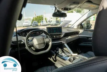Peugeot 5008 2021 photo 2
