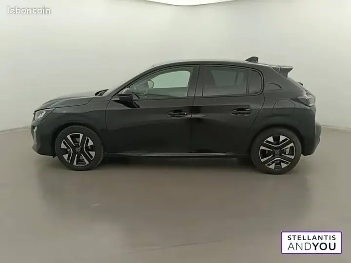 Peugeot 208 2026 photo 2