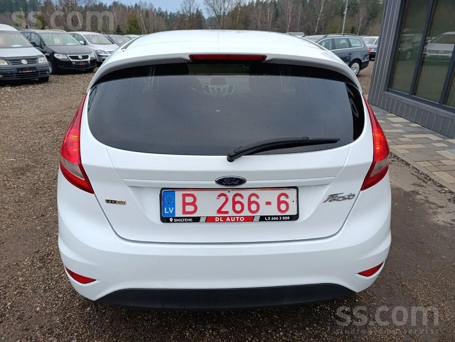 Ford Fiesta 2009 photo 4