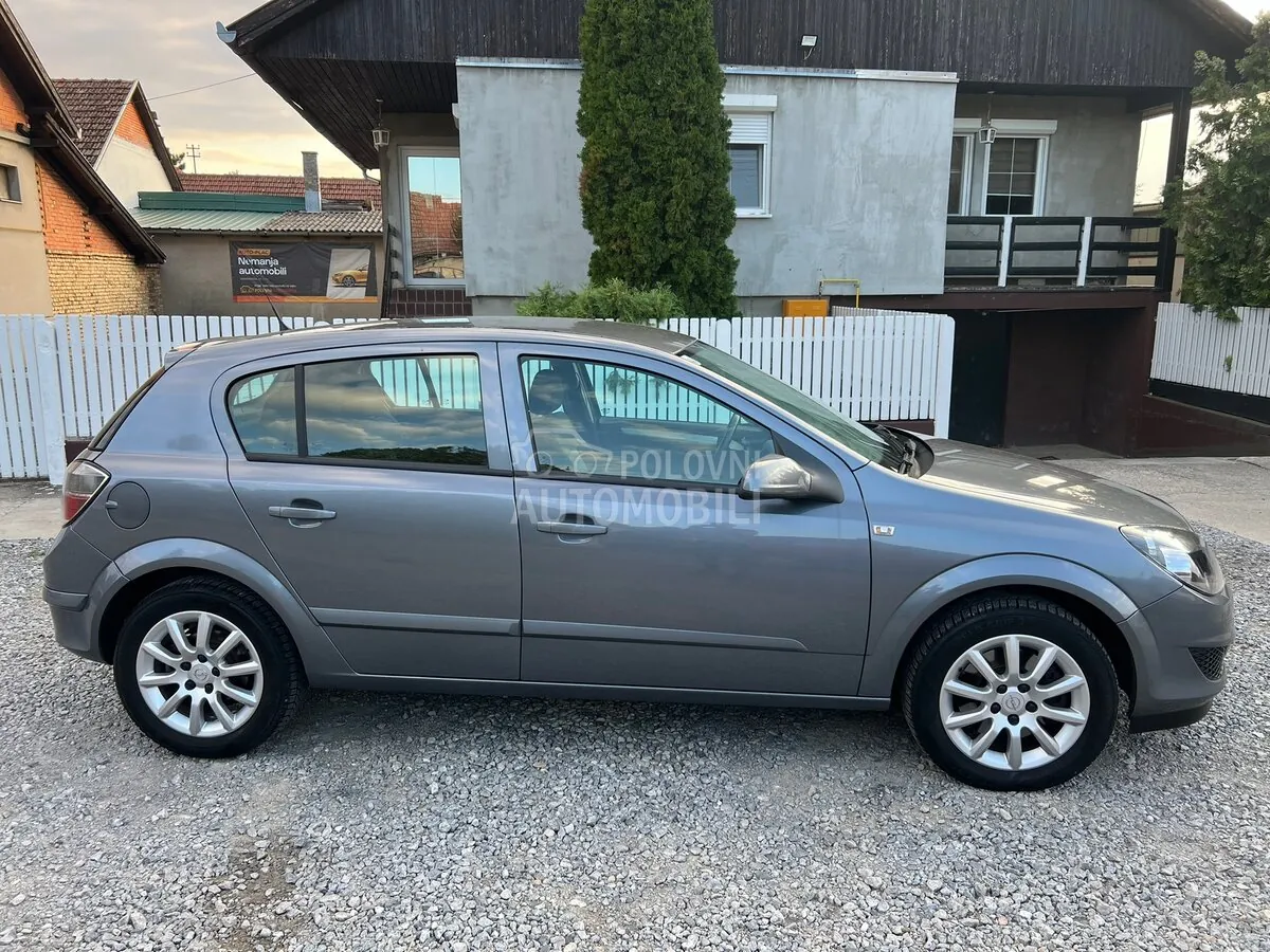 Opel Astra 2008 photo 5