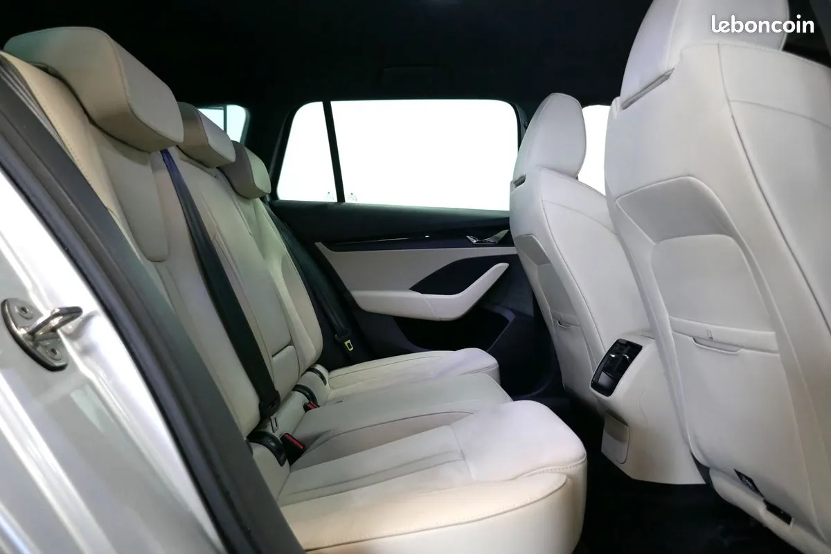 Skoda Octavia 2021 photo 4
