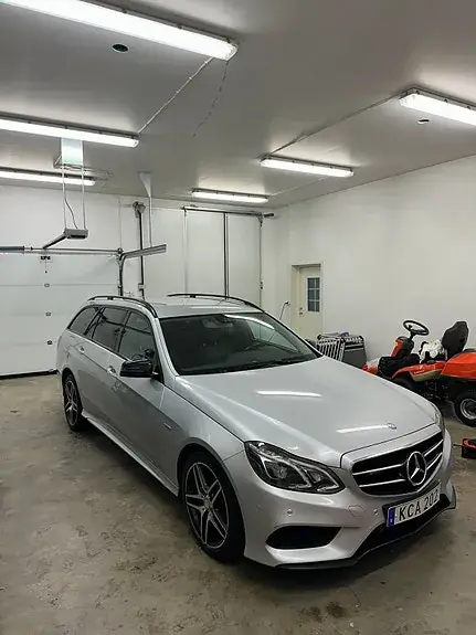 Mercedes-Benz E 220 2016 photo 2