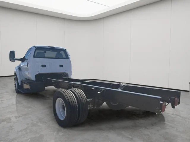 Ford Super Duty F-650 2027 photo 4