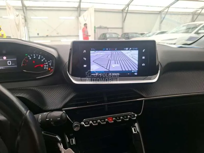 Peugeot 208 2022 photo 4
