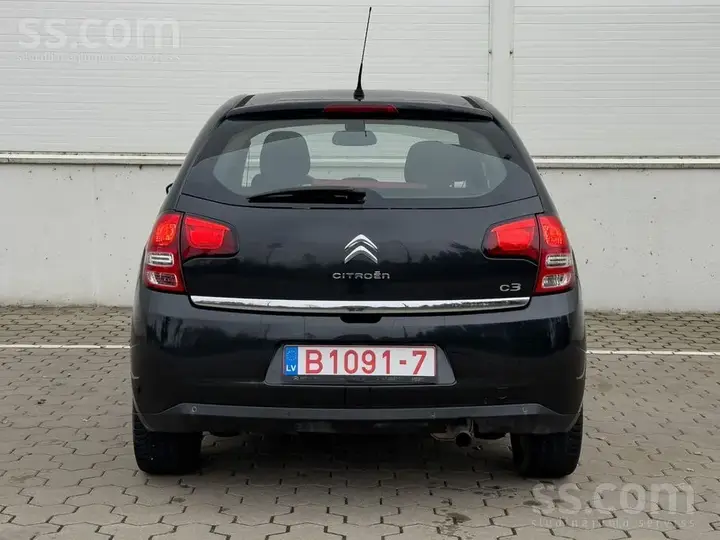 Citroen C3 2012 photo 2