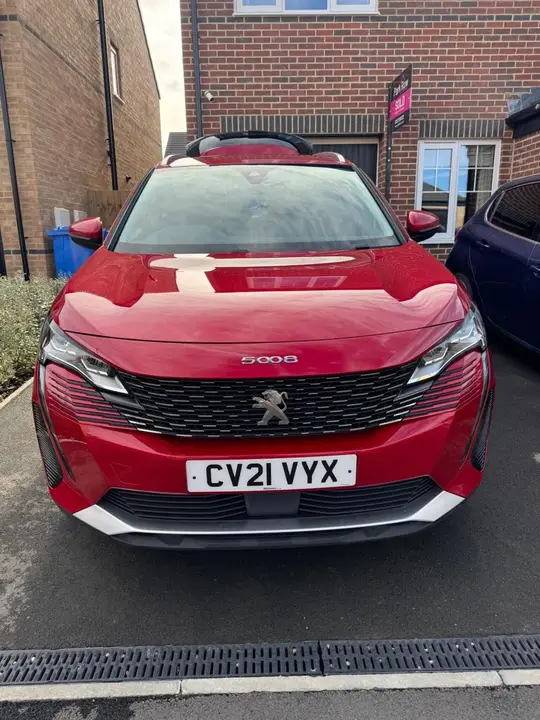 Peugeot 5008 2021 photo 2