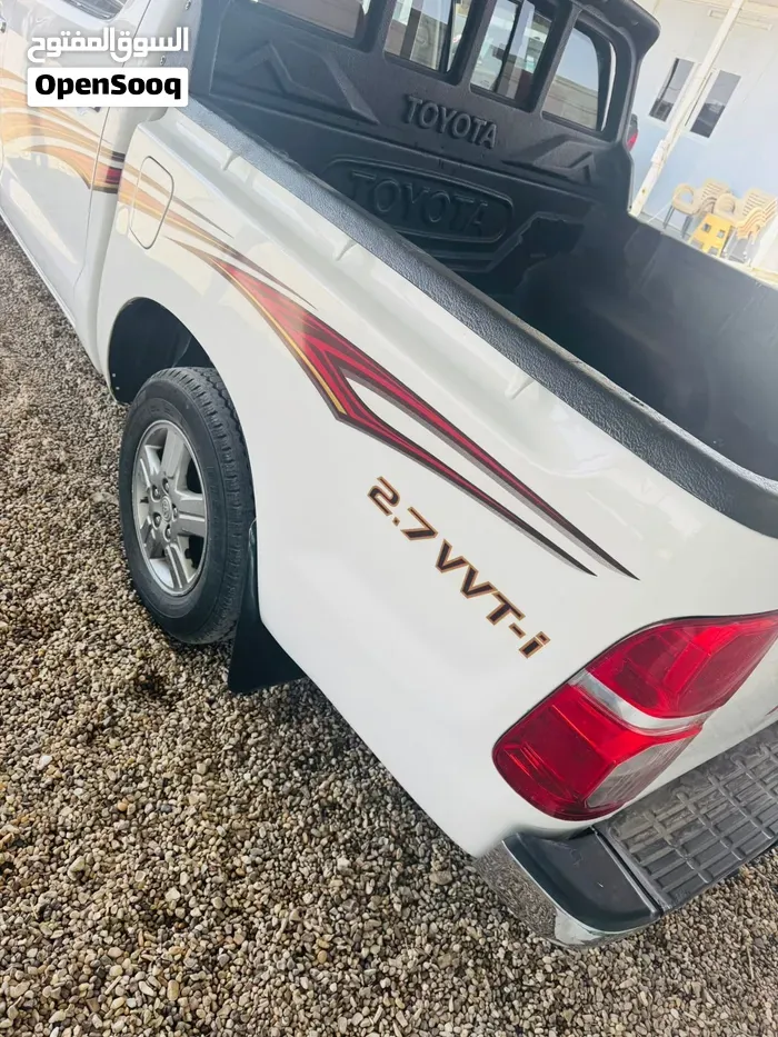 Toyota Hilux 2013 photo 4
