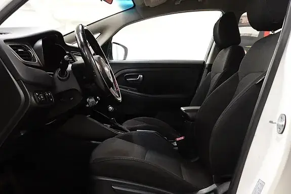 Kia Carens 2018 photo 4