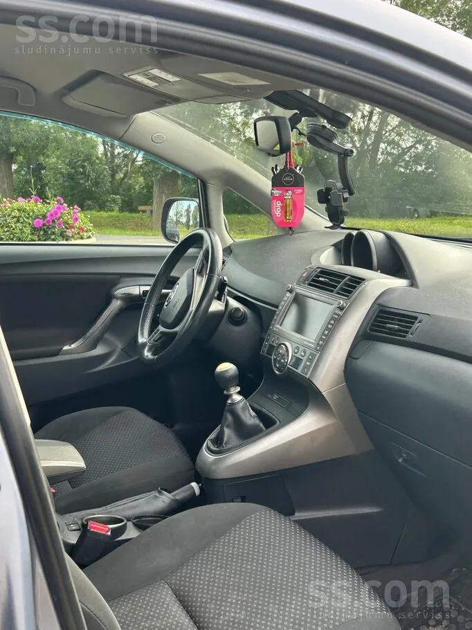 Toyota Corolla Verso 2009 photo 4