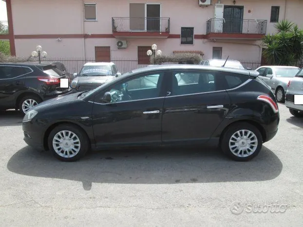 Lancia Delta 2008 photo 2