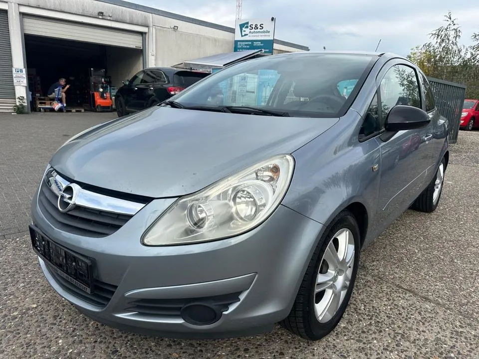Opel Corsa D Edition
