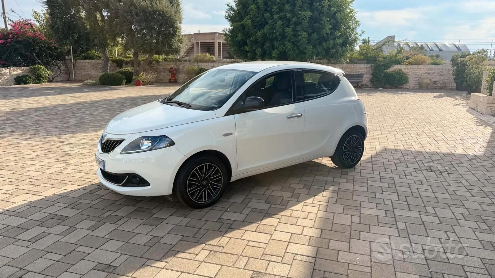 Lancia Ypsilon 2023 photo 2