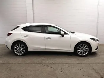 Mazda Axela 2015 photo 4