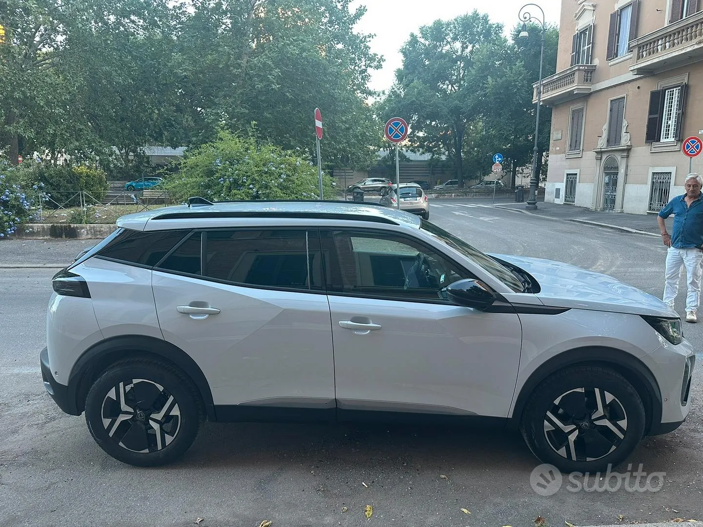 Peugeot 2008 2023 photo 3