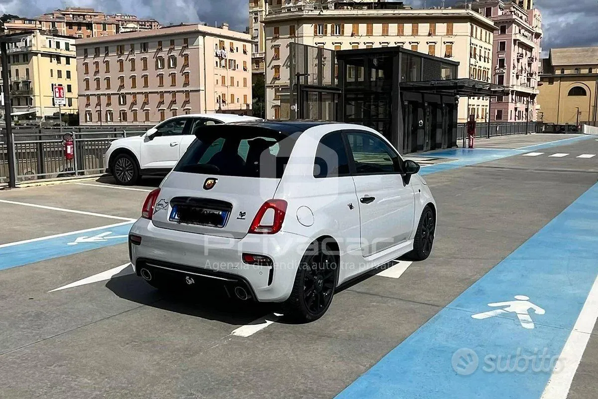 Abarth 595 2022 photo 5