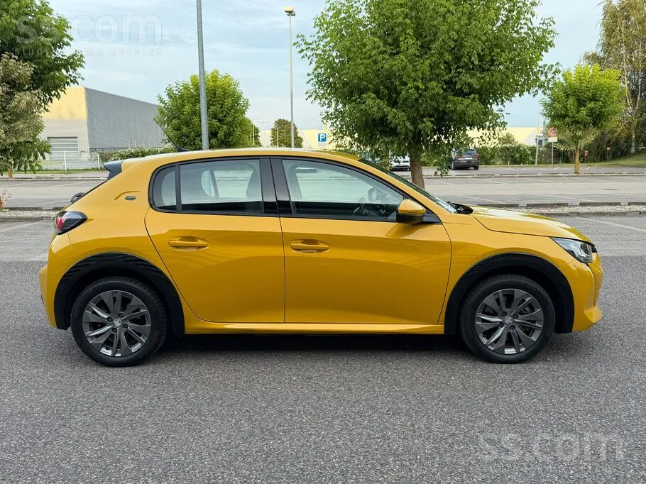 Peugeot 208 2020 photo 4