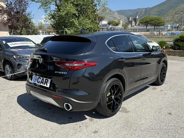 Alfa Romeo Stelvio 2018 photo 5