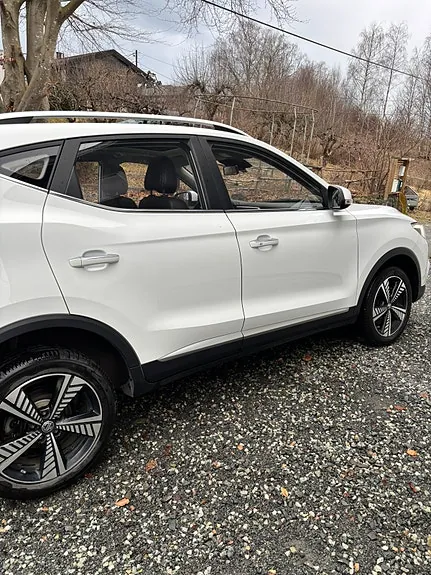 MG Zs Ev 2020 photo 5