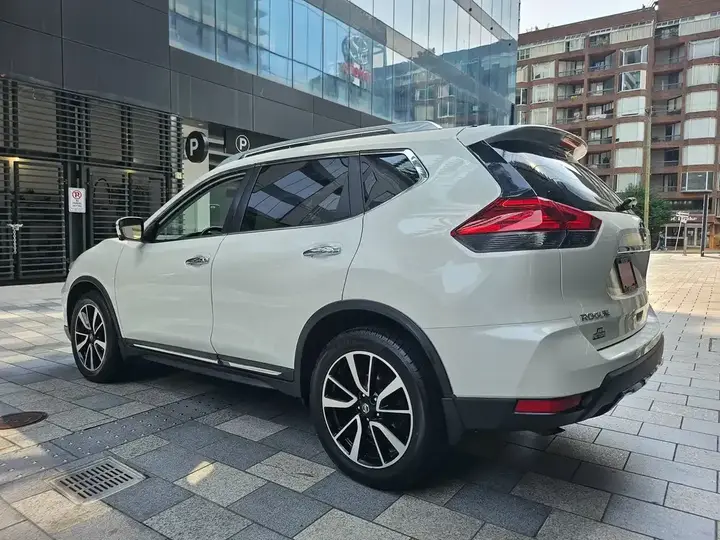 Nissan Rogue 2017 photo 4