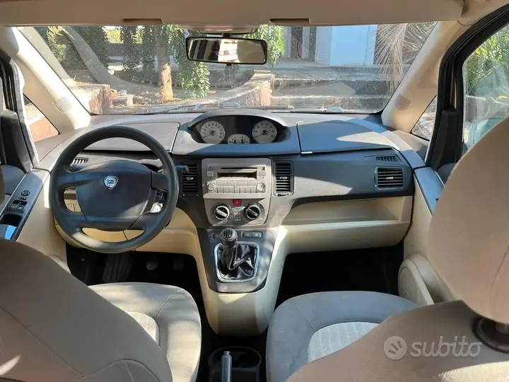 Lancia Musa 2004 photo 5