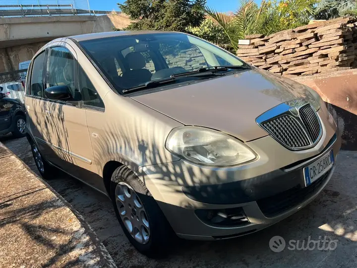 Lancia Musa 2004 photo 4