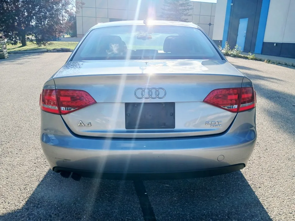 Audi A4 2011 photo 4