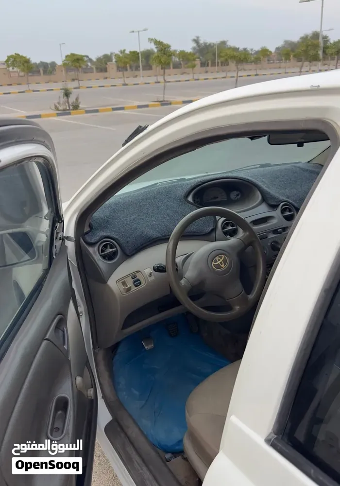 Toyota Echo 2003 photo 3