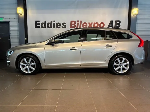 Volvo V60 2017 photo 2