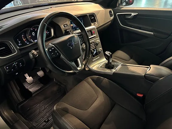 Volvo V60 2017 photo 5