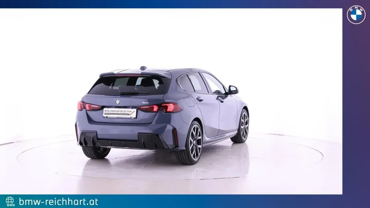 BMW 1 Series 2025 photo 3