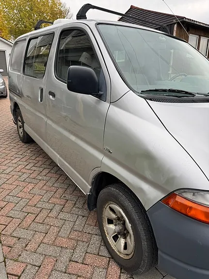 Toyota Hiace 2006 photo 2