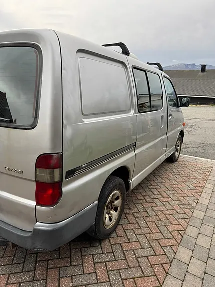 Toyota Hiace 2006 photo 5