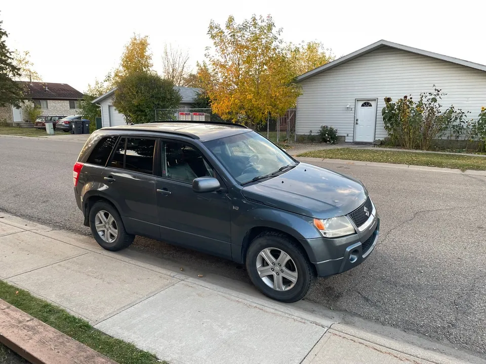 Suzuki Grand Vitara 2008 photo 2
