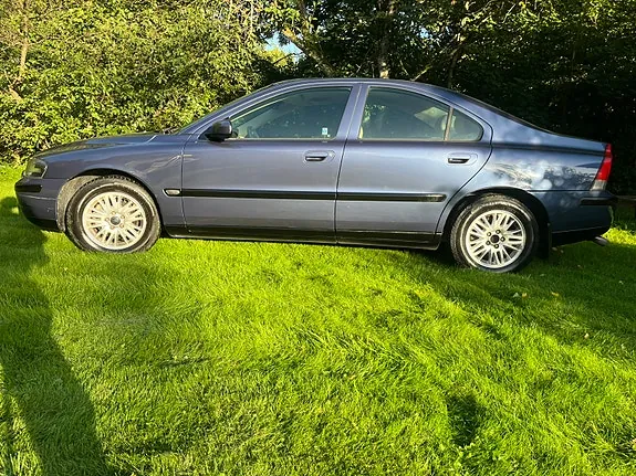 Volvo S60 2004 photo 2