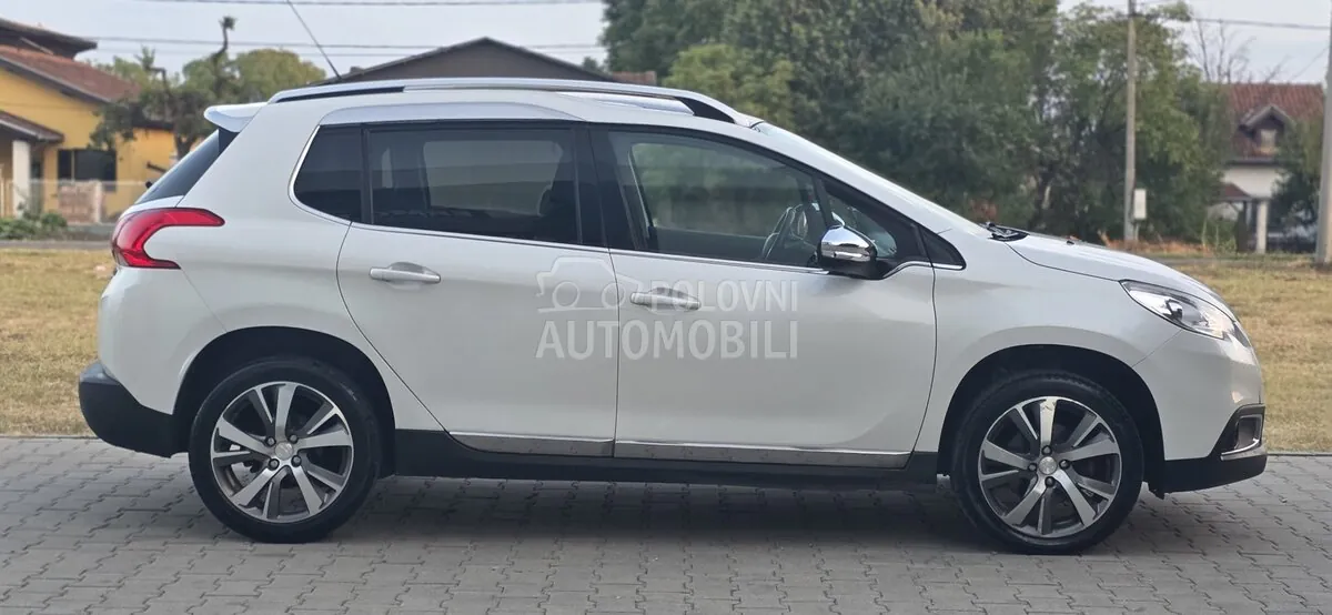 Peugeot 2008 2015 photo 4
